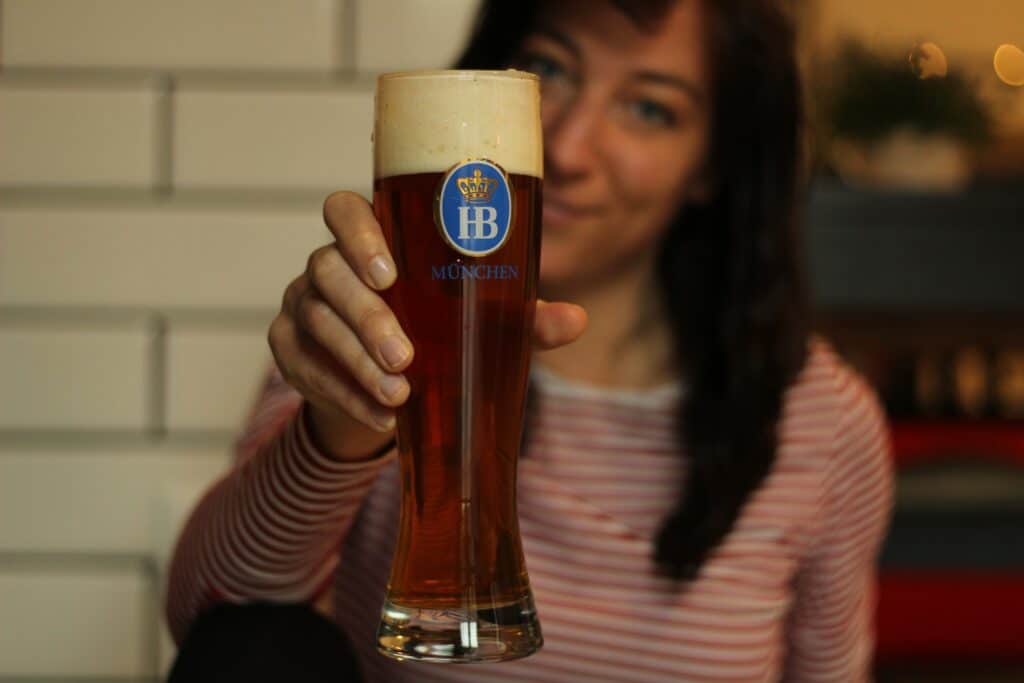 Why do Europeans like foam on their beer? 